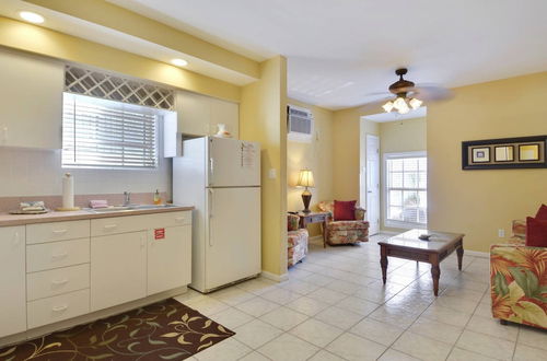 Photo 4 - Casa Grande by Avantstay Dt Key West Near South Beach w/ Pool