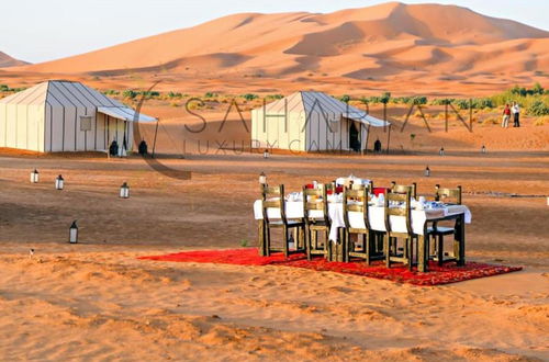 Photo 24 - Room in Bungalow - Splendid Desert Saharian Luxury Camp in Quiet and Idyllic Sand Dunes