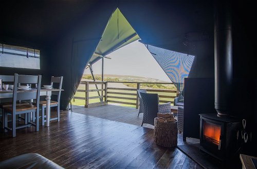 Photo 14 - Worms Head Glamping Tent - Llangennith