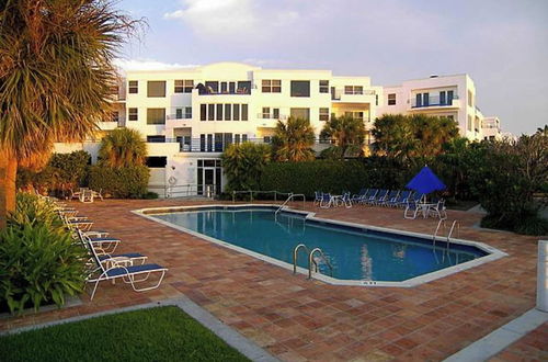 Foto 5 - Truman's Hideaway by Avantstay Great Location w/ Patio, Outdoor Dining, BBQ & Shared Pool! Week Long Stays