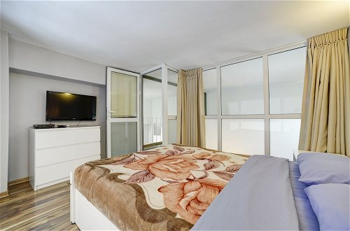 Photo 5 - Sea Suites Apartments