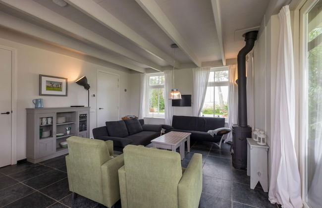 Family House in Vrouwenpolder Near Beach - Photo 2