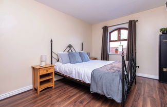 Photo 3 - Call Lane, Central Leeds - Wonderful 2-bedroom, Pet friendly, in the City Centre