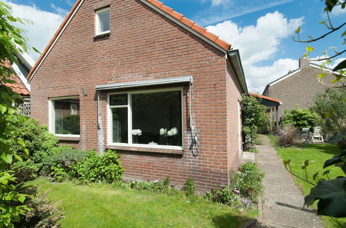 Photo 28 - Holiday Home in Quiet Environment near Beach & Dunes