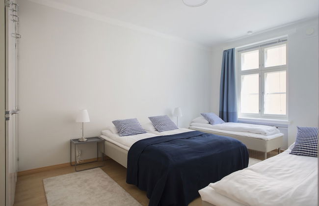 2ndhomes 2BR apartment by the Esplanade Park - Photo 4