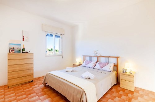 Photo 3 - Porto Cesareo Air-conditioned Villa Sleeps 12 Torre Lapillo