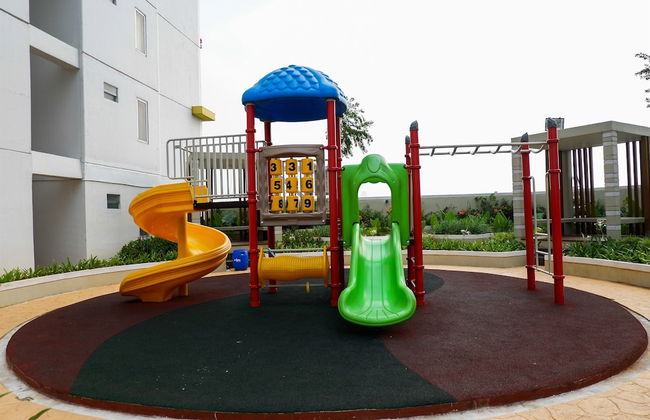 Simply 2BR with Pool View Bassura City Apartment - Foto 15