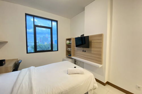 Photo 2 - Simply Studio Room Semi Apartment at The Lodge Paskal near BINUS University