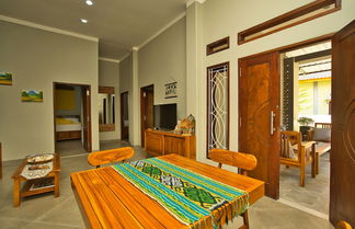 Photo 3 - Dalai Home