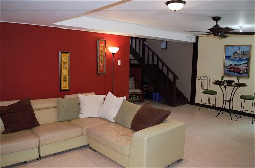 Photo 5 - New Kingston Guest Apt at Evans