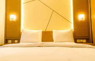 Foto 2 - Elegant And Comfy 3Br At Sudirman Suites Apartment