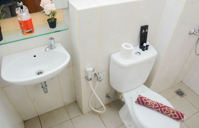 Cozy Stay 1BR at Grand Kamala Lagoon Apartment - Foto 13