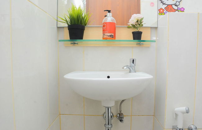 Cozy Stay 1BR at Grand Kamala Lagoon Apartment - Foto 15