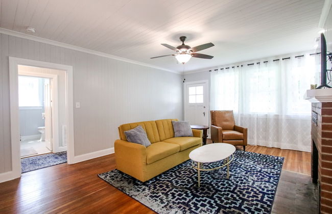 Historic Home for 7 with Apartment - Foto 49