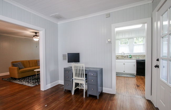 Historic Home for 7 with Apartment - Foto 2
