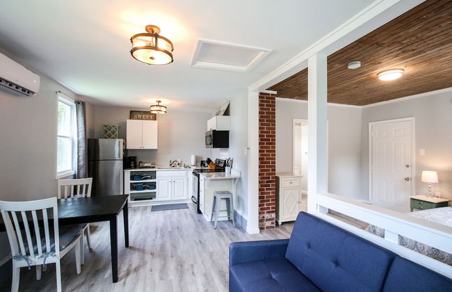 Historic Home for 7 with Apartment - Foto 43