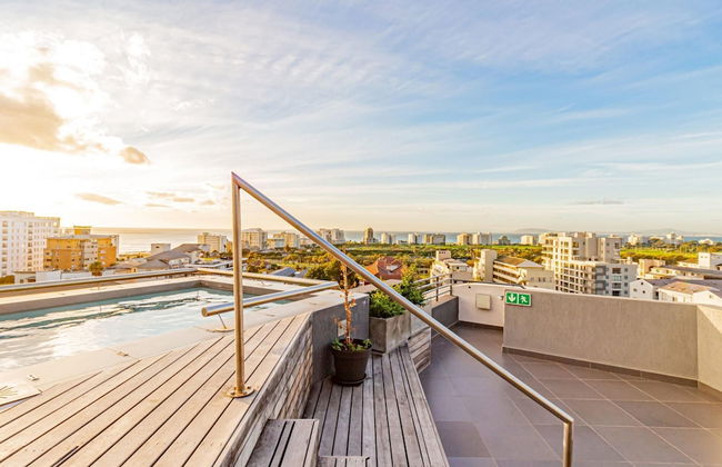 Modern Apartment w Rooftop Deck Scholtz Penthouse - Foto 2