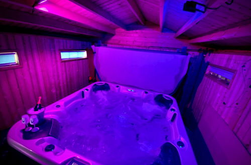 Foto 35 - Beautiful Hot Tub Suite in Lytham St Annes