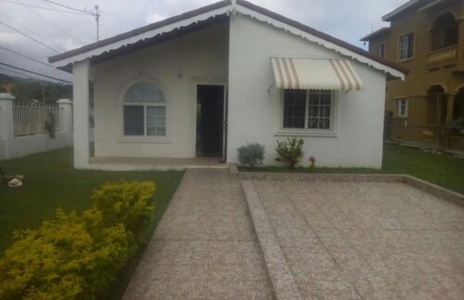 Private and Cozy home - Photo 16