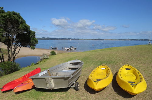 Photo 10 - Beachfront Getaway