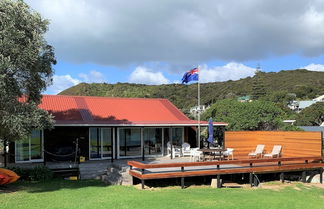 Photo 2 - Beachfront Getaway