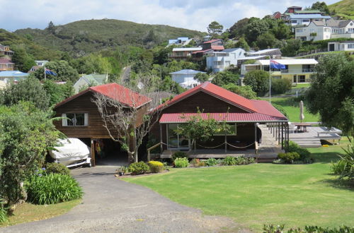 Photo 22 - Beachfront Getaway