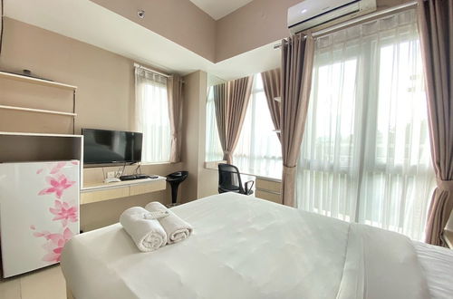 Photo 5 - Cozy Studio Corner Room At Taman Melati Jatinangor Apartment