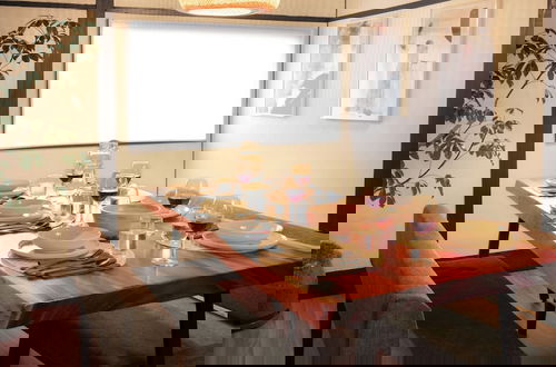 Foto 5 - Within walking distance to Shinjuku | 4 min walk to nearest station | Entire 3BR house 75㎡ | Sleeps up to 10 | Family-friendly | High-speed Wi-Fi | Shibuya, Tokyo