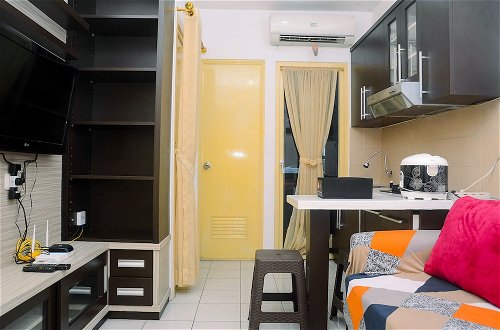 Photo 7 - Tidy 2BR with Modern Design Green Pramuka City Apartment