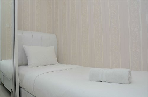 Photo 2 - Comfortable and Clean 2BR Green Pramuka Apartment