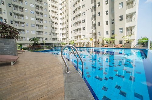 Photo 12 - Cozy Living 1Br Apartment At Parahyangan Residence