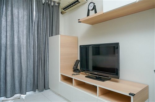 Photo 9 - Best Spacious Studio Belmont Residence Puri Apartment