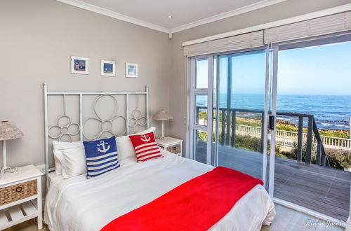 Photo 30 - Gansbaai Seafront Holiday House: Ons C-huis