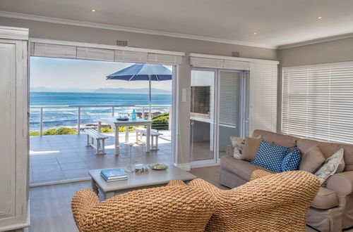 Photo 5 - Gansbaai Seafront Holiday House: Ons C-huis