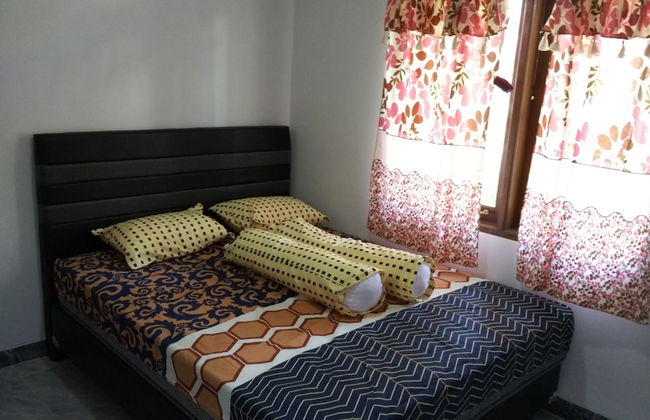 Villa Sabrina Bumi Ciherang - Foto 3
