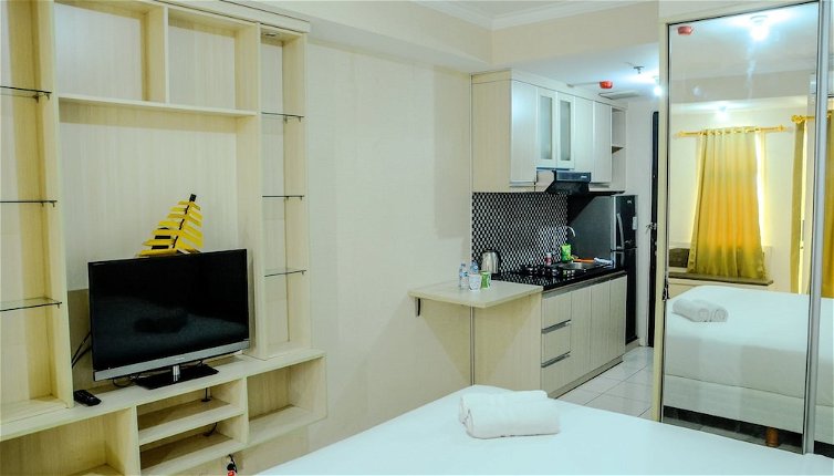Photo 1 - Simply Studio Room at Grand Serpong Apartment By Travelio