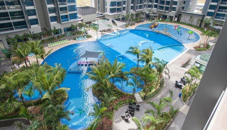 Photo 1 - A4 COZY Atlantis Family Suites 4-6pax-Pool View-Jonker