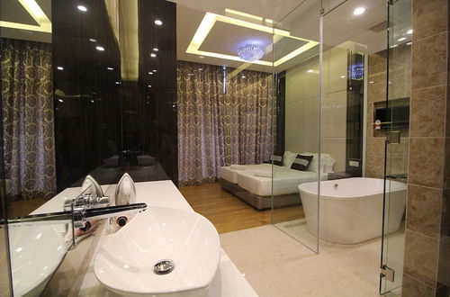 Photo 3 - Dorsett Residences Bukit Bintang - Emy Room