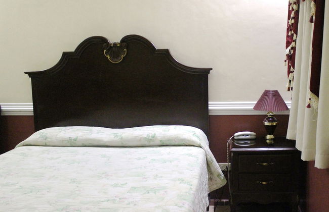 Kokomo's Suites Hotel - Photo 20