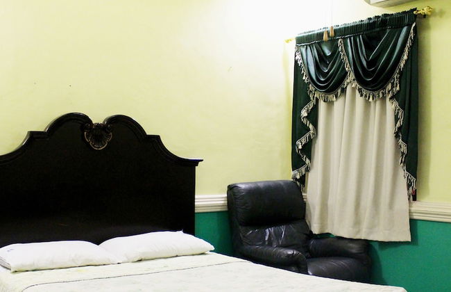 Kokomo's Suites Hotel - Photo 19