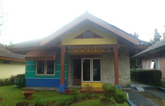 Photo 1 - Villa Kota Bunga Matahari