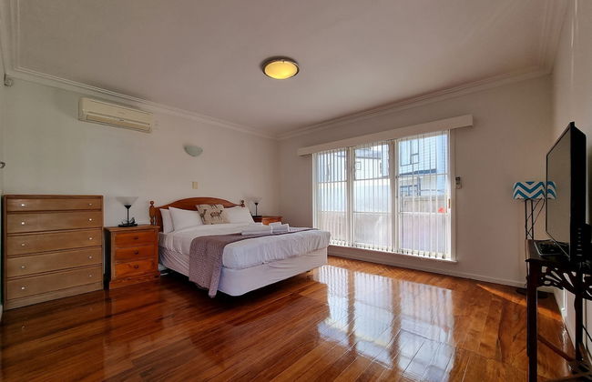 Cosy Unit by Airport - Heat Pump - WIFI - Foto 5