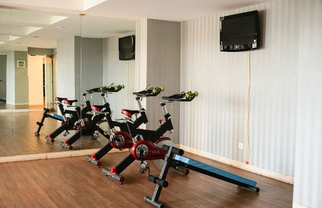 Nice And Warm 1Br At Belmont Residence Puri Apartment - Foto 18