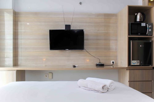 Foto 16 - Comfy And Minimalist Studio At Mustika Golf Residence Apartment