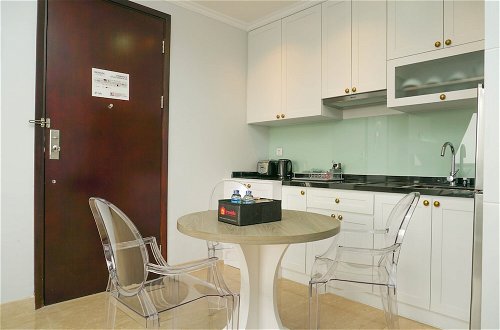 Photo 10 - Luxurious 2BR with Private Lift at Menteng Park Apartment