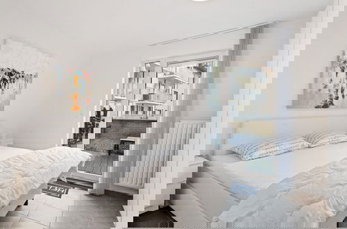 Photo 2 - Apartment Close to the Seafront