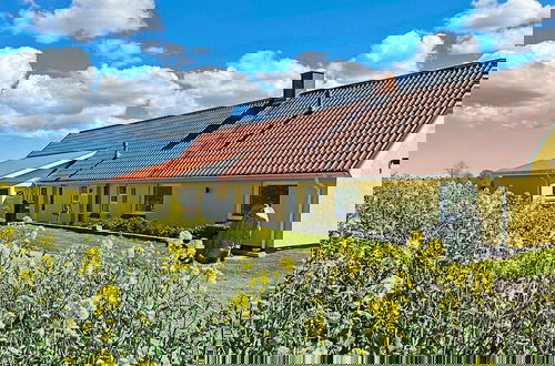 Foto 27 - 4 Person Holiday Home in Ostervra
