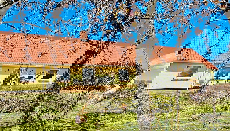 Foto 1 - 4 Person Holiday Home in Ostervra