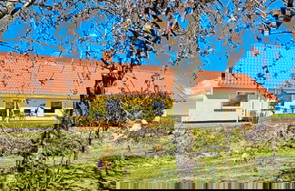 Foto 1 - 4 Person Holiday Home in Ostervra