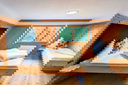 Foto 8 - Spacious Holiday Home in Distelberg With Sauna